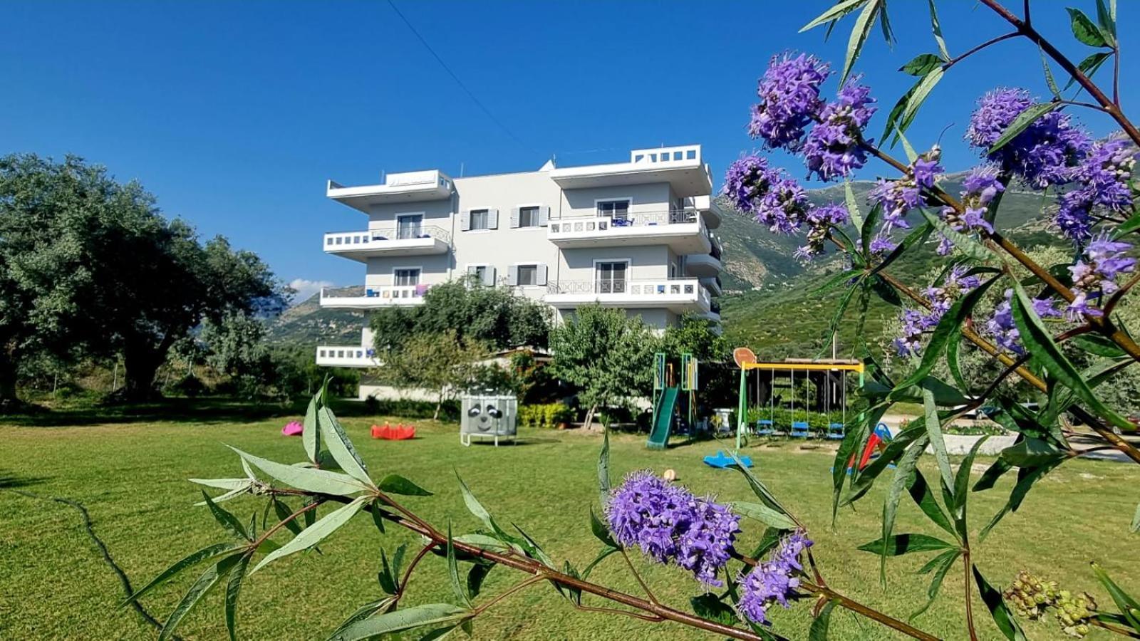 Vila Hadhri Borsh Exterior photo