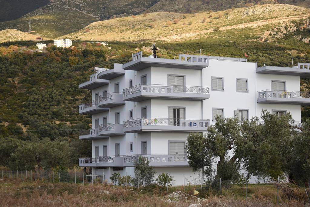 Vila Hadhri Borsh Exterior photo