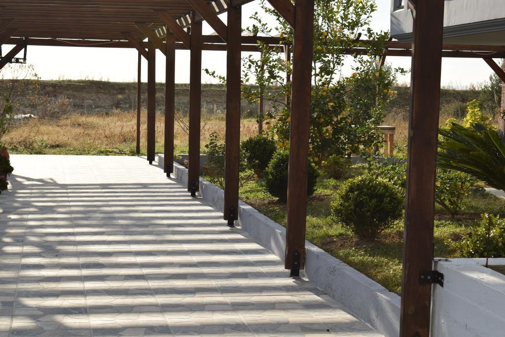Vila Hadhri Borsh Exterior photo