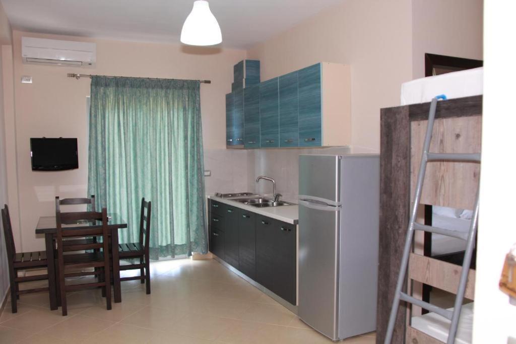 Vila Hadhri Borsh Exterior photo