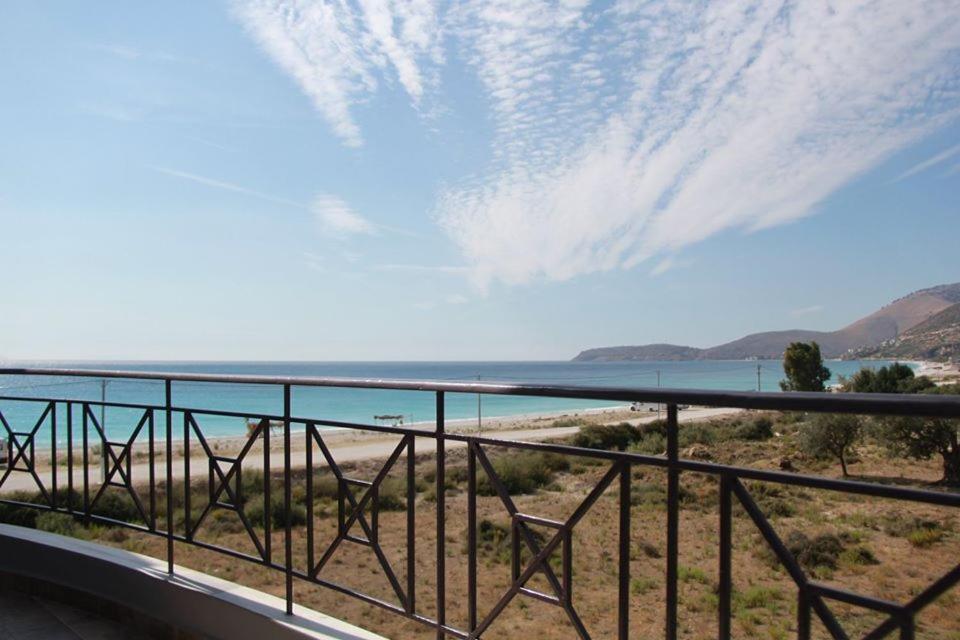 Vila Hadhri Borsh Exterior photo